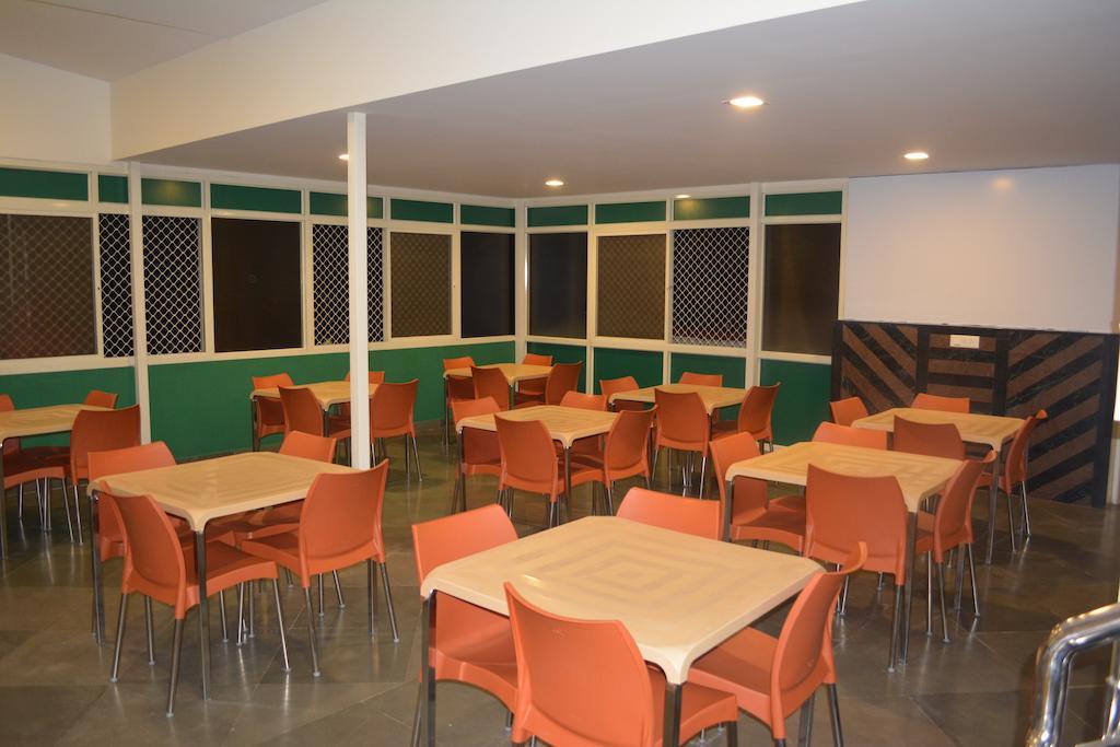 Hotel Royal Opera Bangalore Luaran gambar
